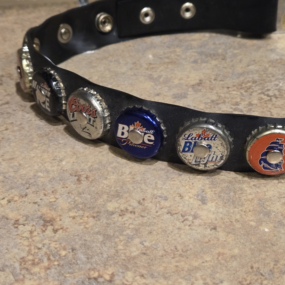 Vintage 90s Little Earth Beer Brands Hammered Caps Belt View 4